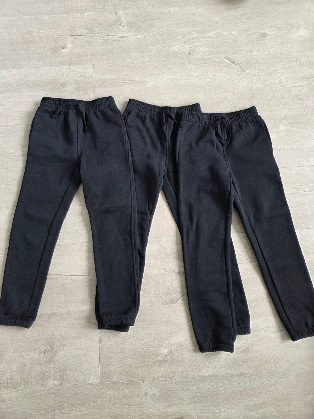 3x Zwarte Joggingbroek Zeeman  Maat 122/128, Zeeman, Jongen of Meisje, Zo goed als nieuw, Ophalen