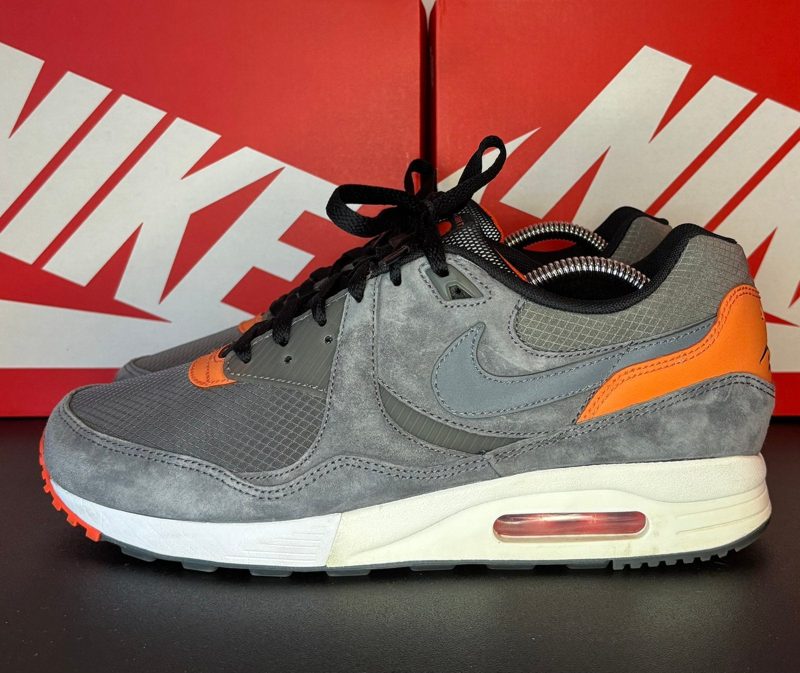 Nike Air Max Light Size? Air Max Day 2019 mt. 44, Overige kleuren, Ophalen of Verzenden, Sneakers of Gympen, Zo goed als nieuw