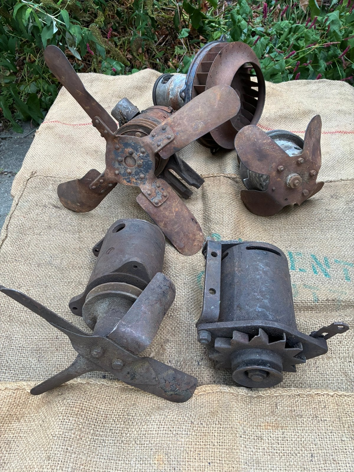 Diverse klassieke dynamo’s, Ophalen, Gebruikt, Oldtimer onderdelen