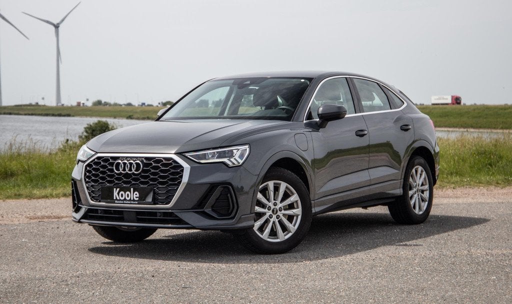 Audi Q3 Sportback 45 TFSI e Edition ADAPTIVE CRUISE / CARPLA, Auto's, Audi, Gebruikt, 1395 cc, 13 kWh, SUV of Terreinwagen