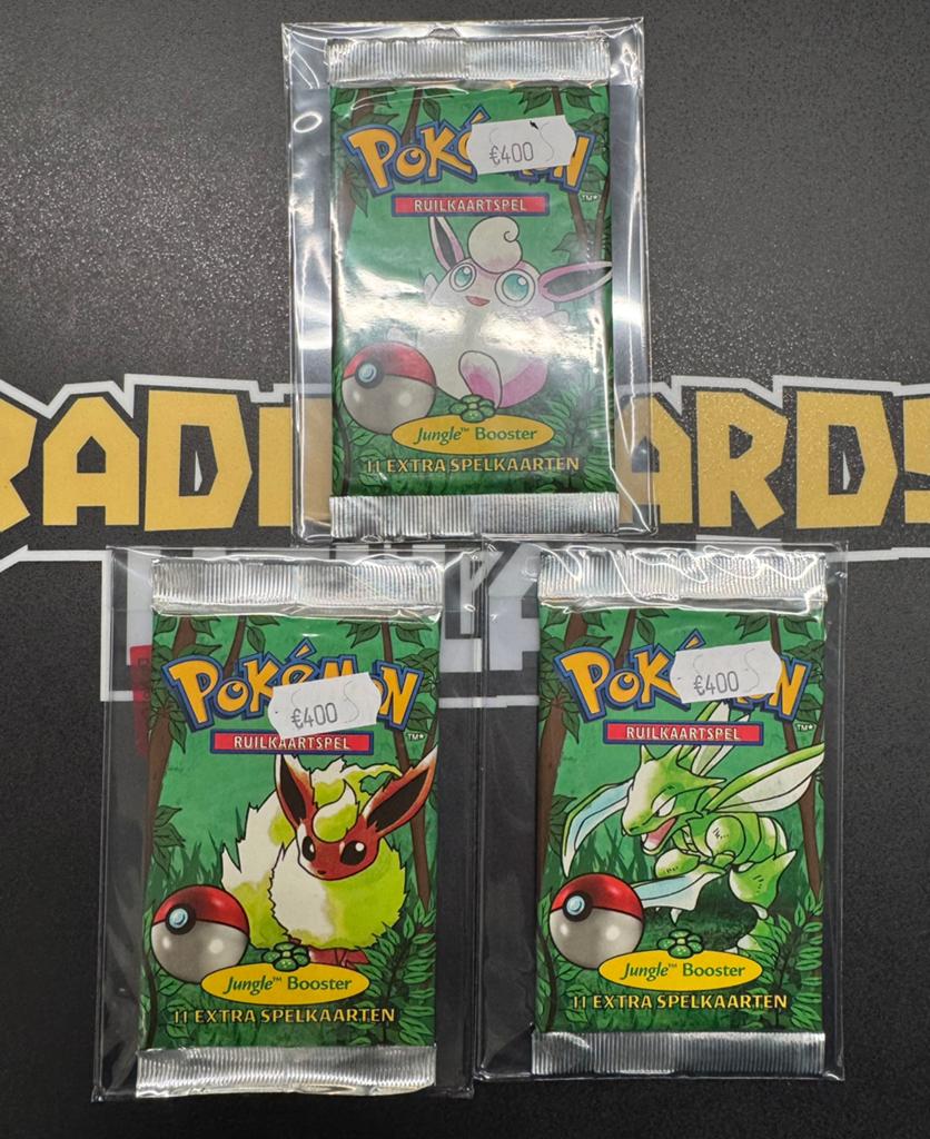Pokemon Jungle Unlimited GUARANTEED HEAVY NL Booster Pack, Ophalen of Verzenden, Zo goed als nieuw, Booster