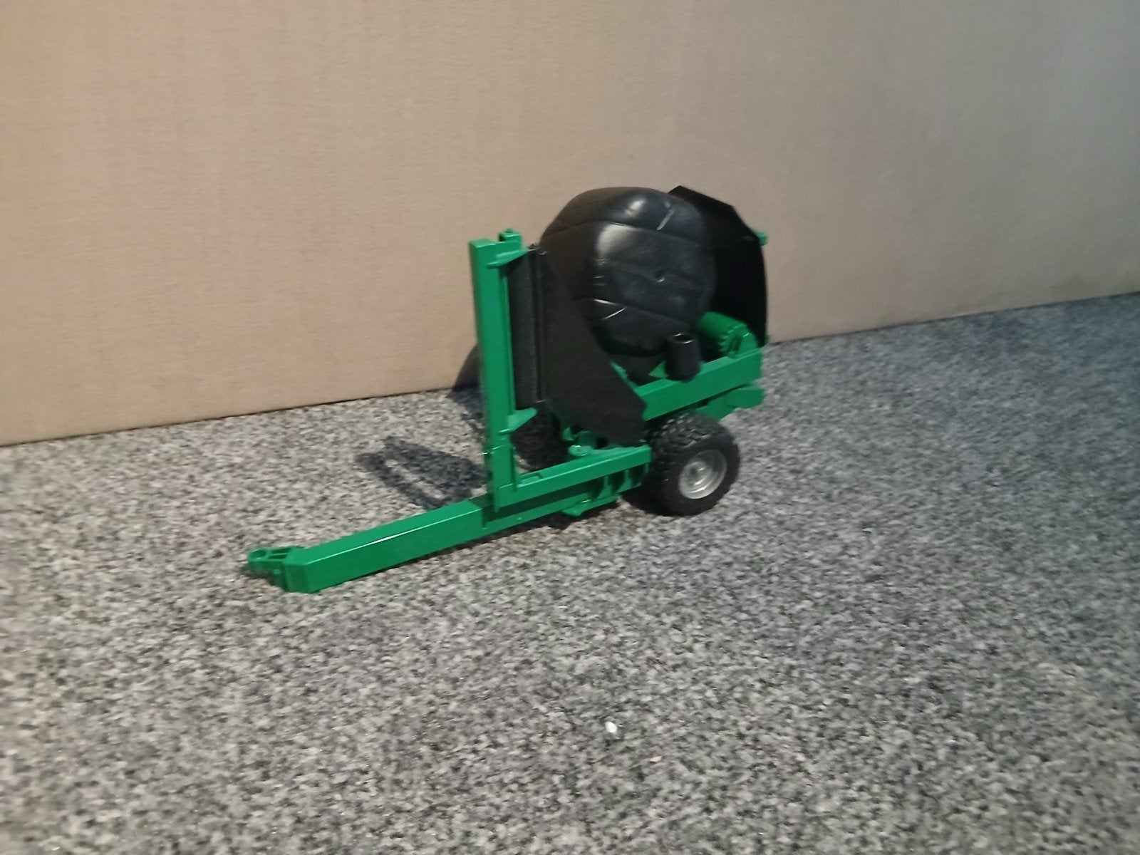 Bruder John Deere Balenwikkelaar met Baaltje, Ophalen, Gebruikt