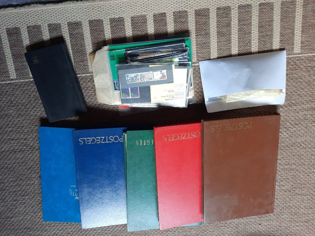 postzegelverzameling, Postzegels en Munten, Postzegels | Volle albums en Verzamelingen, Ophalen, Nederland en Buitenland