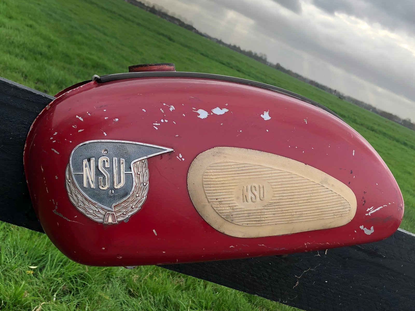 NSU tank, Watersport en Boten, Wingsurfen, Ophalen of Verzenden, Zo goed als nieuw, Wingsurf-wing