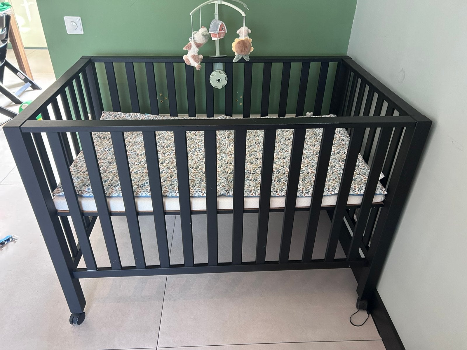 Tweeling box zwart, Kinderen en Baby's, Ophalen, Gebruikt, Rechthoekig, Wieltjes