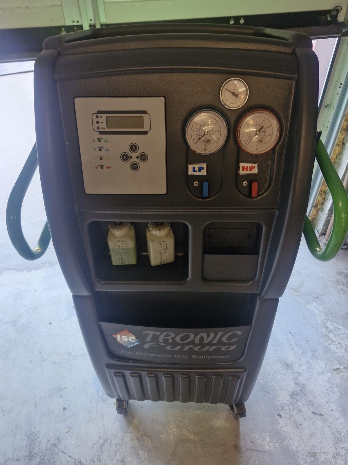 Airco machine R134a bosch Volautomaat, Ophalen
