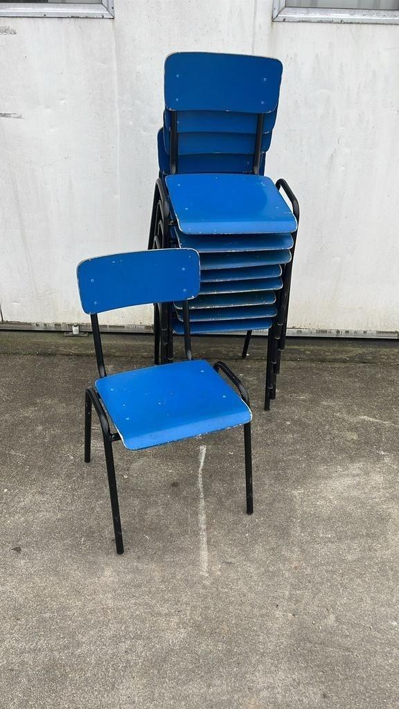Partij 22 stuks horeca kantine stoelen stapelbaar export, Ophalen, Gebruikt, Bruin, Vijf, Zes of meer stoelen