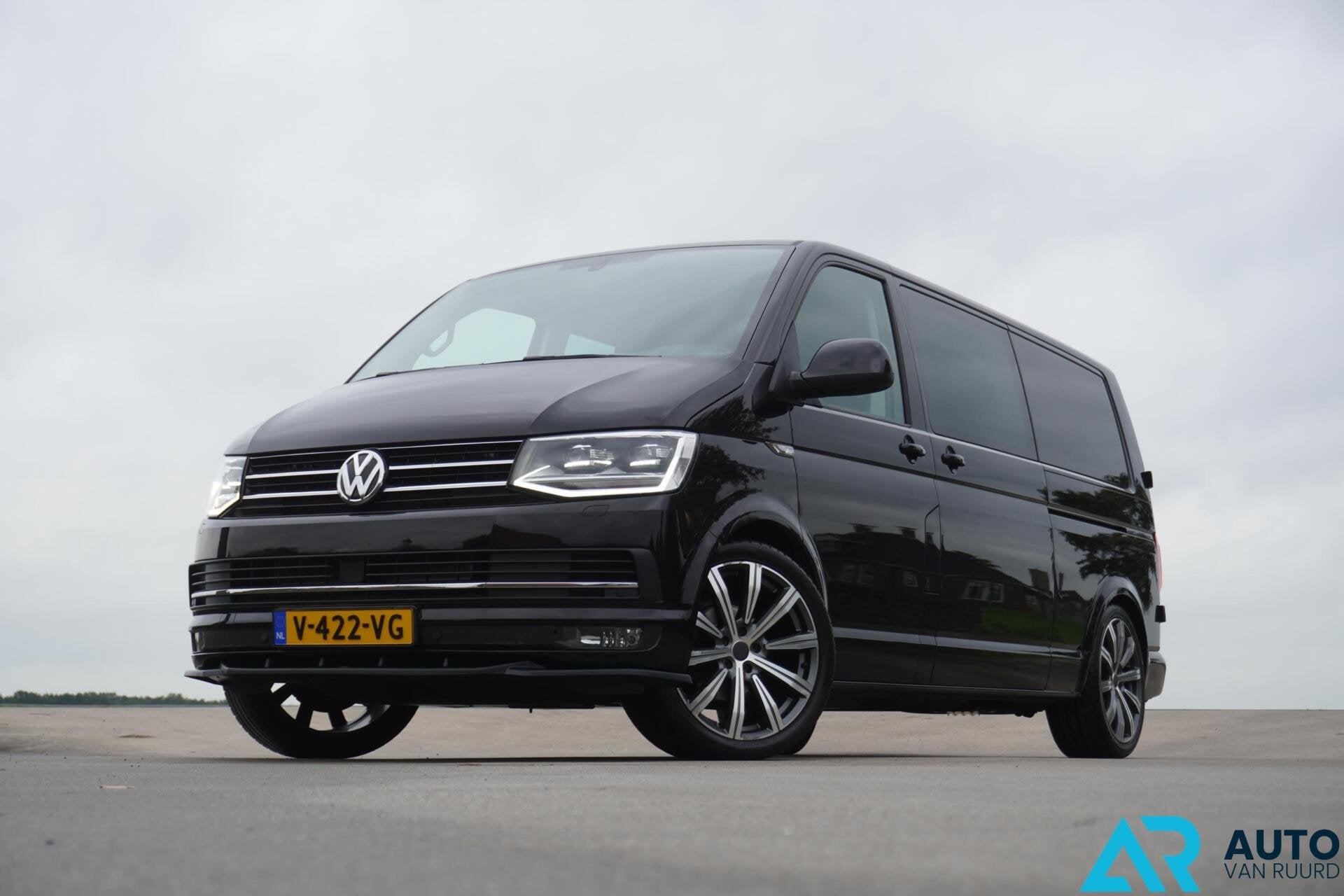 Volkswagen Transporter 2.0 TDI L2H1 DC * LED * MARGE * LUXE, Stof, Gebruikt, 4 cilinders, 150 pk