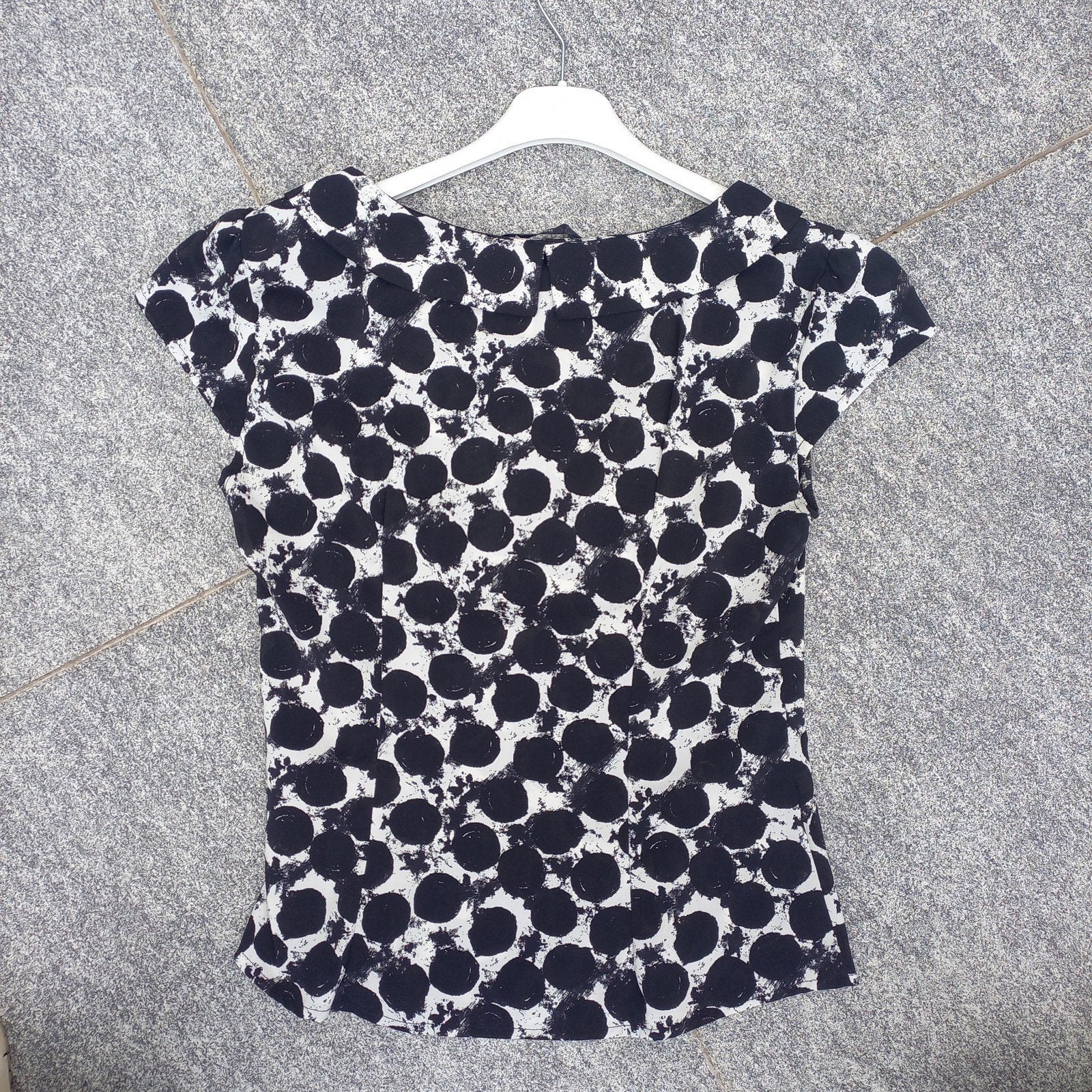 leuk blousje van H&M maat S koopje nu, Kleding | Dames, Tops, H&M, Zwart, Ophalen of Verzenden, Zo goed als nieuw