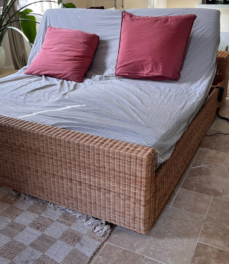 Tweepersoonsbed 180x200 rotan en eiken frame, Huis en Inrichting, Ophalen, Verstelbaar, Bruin, English cottage landelijk