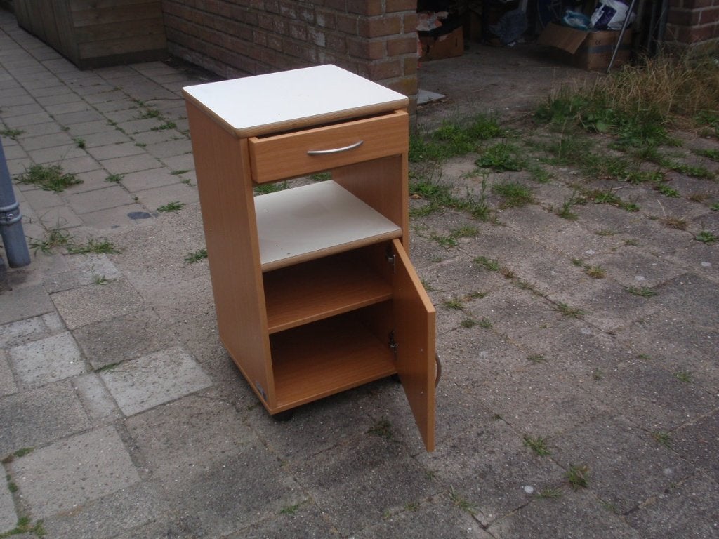 bed/nachtkastje, Ophalen, Gebruikt