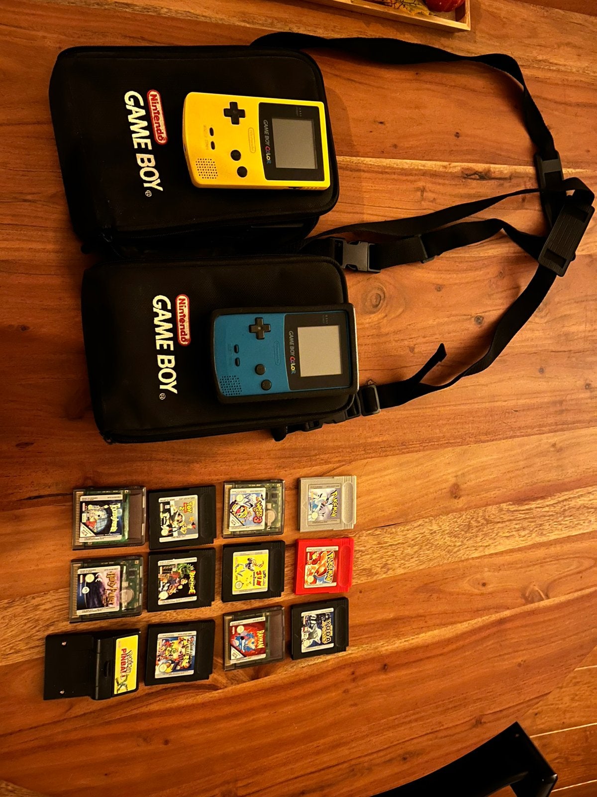 Nitendo Gameboy color 2x met veel games, Ophalen of Verzenden