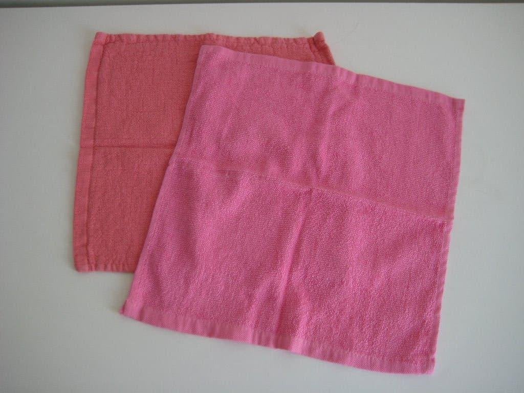 2 roze spuugdoekjes van Zeeman ZGAN, Kinderen en Baby's, Babyvoeding en Toebehoren, Ophalen of Verzenden, Zo goed als nieuw, Overige typen