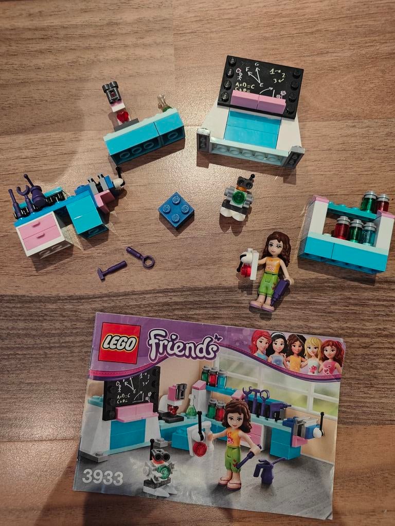 Lego friends 3933 Olivia's laboratorium, Ophalen, Zo goed als nieuw
