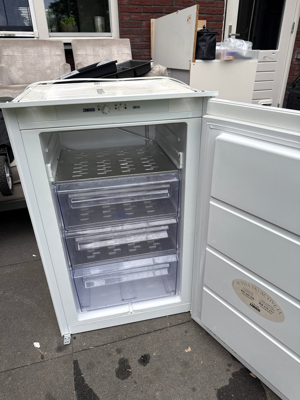 Goedwerkende Zanussi inbouwvriezer, Gebruikt, Minder dan 60 cm, Inbouw, Ophalen