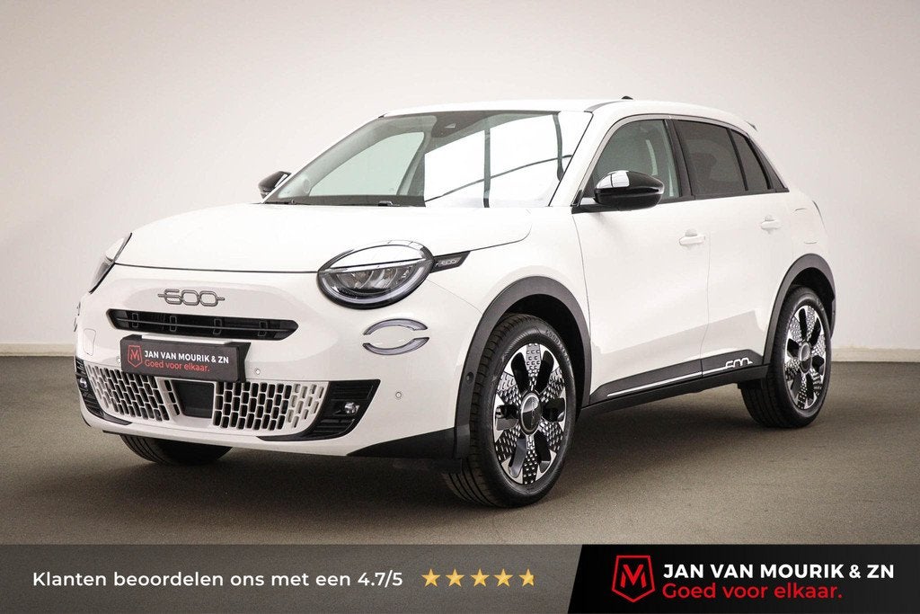 Fiat 600 1.2 Hybrid La Prima | MASSAGE | NAVIGATIE | DAB | A, Auto's, Fiat, Gebruikt, 1199 cc, Met garantie (alle), 620 kg