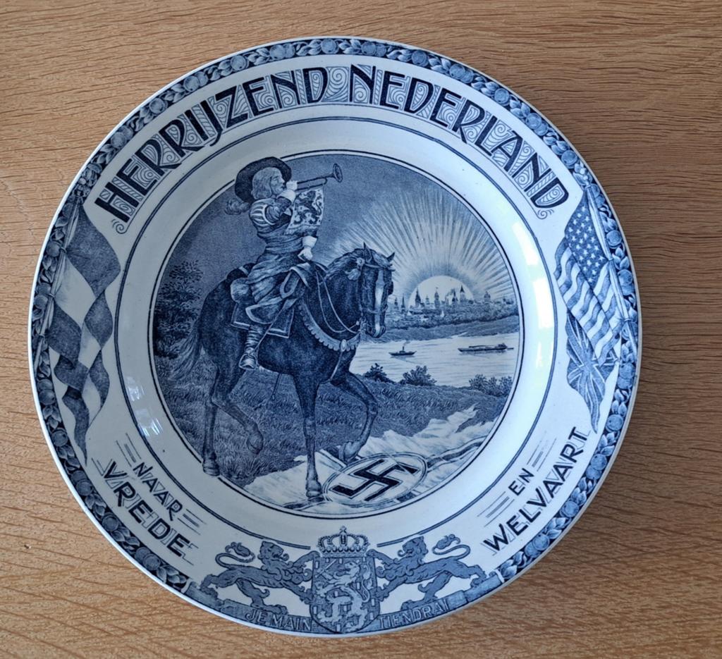 Herdenkings bord Herrijzend Nederland, Ophalen of Verzenden