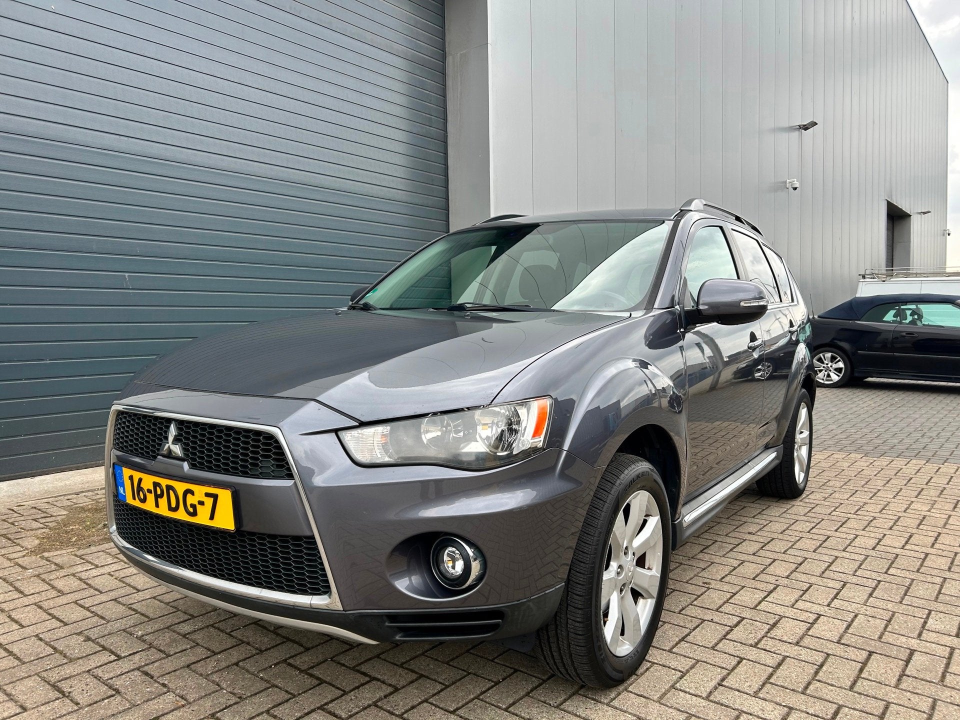 Mitsubishi Outlander 2.0i Intro Edition AUT CLIMA NAVI PDC, 4 cilinders, Origineel Nederlands, Bedrijf, SUV of Terreinwagen