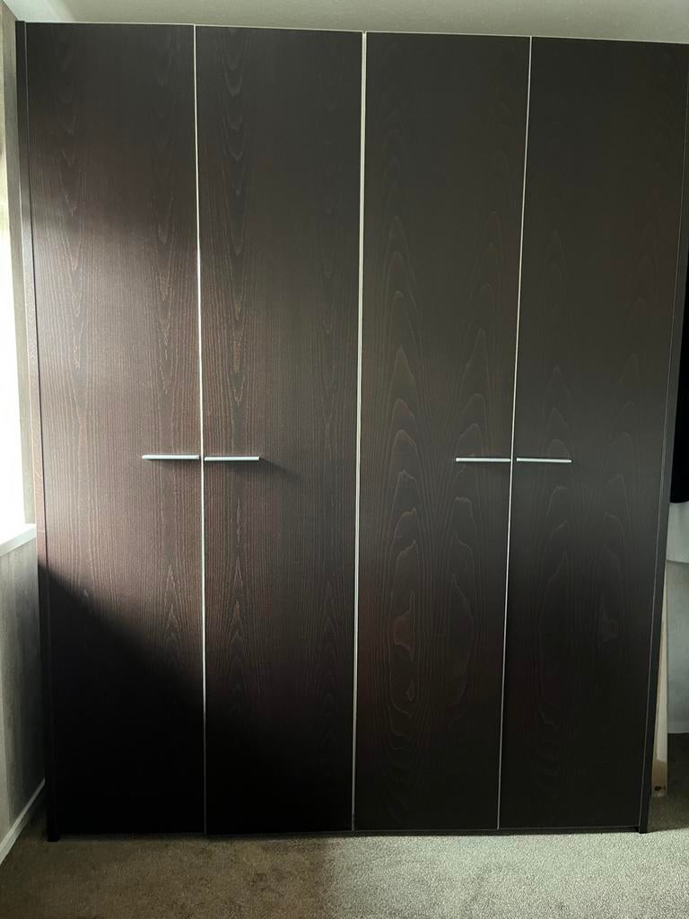 Linnenkast donkerbruin Auping, Ophalen, Met deur(en), Gebruikt, 200 cm of meer