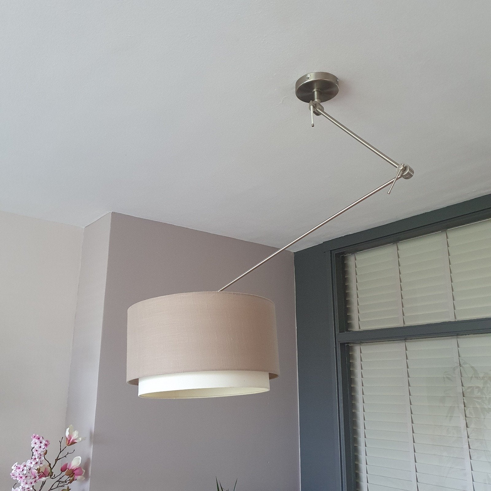 Rietveld hanglamp met knikarm taupe wit, Ophalen