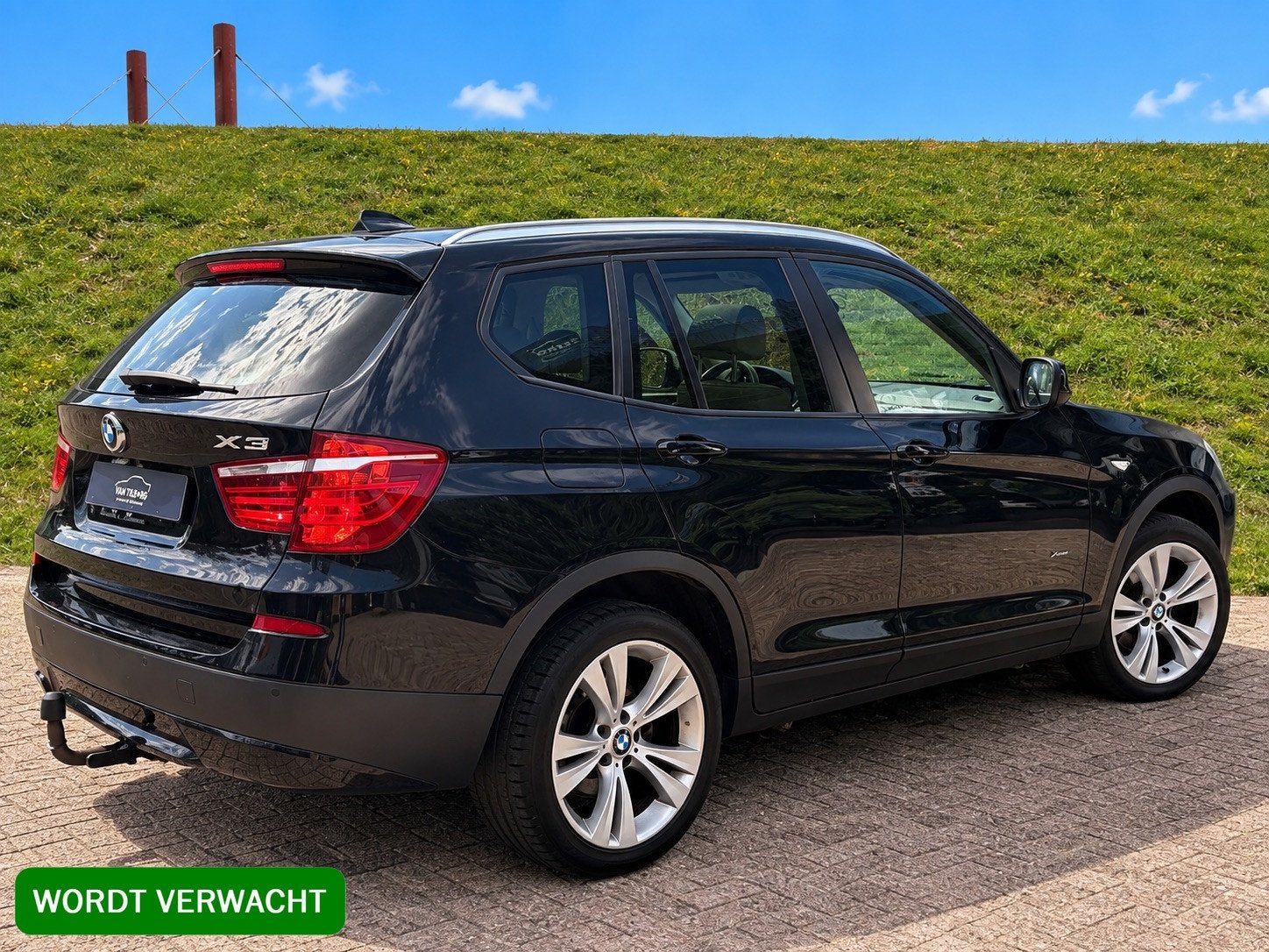BMW X3 xDrive35i High Executive NET BINNEN | BINNENKORT ONLI, Auto's, Automaat, Gebruikt, Beige, 2000 kg