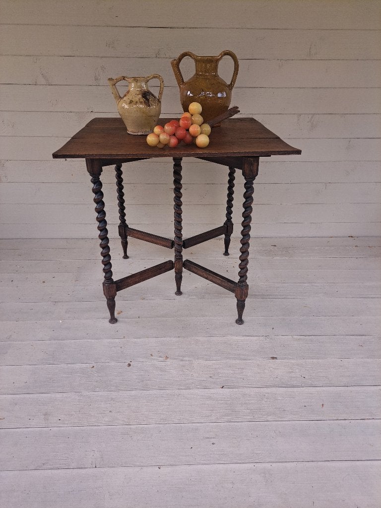 Aparte Antieke Hangoor Tafel, Ophalen
