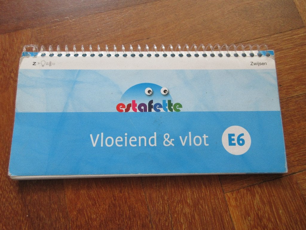 Estafette Vloeiend en vlot E6, Ophalen of Verzenden, Gebruikt, Taal en Lezen