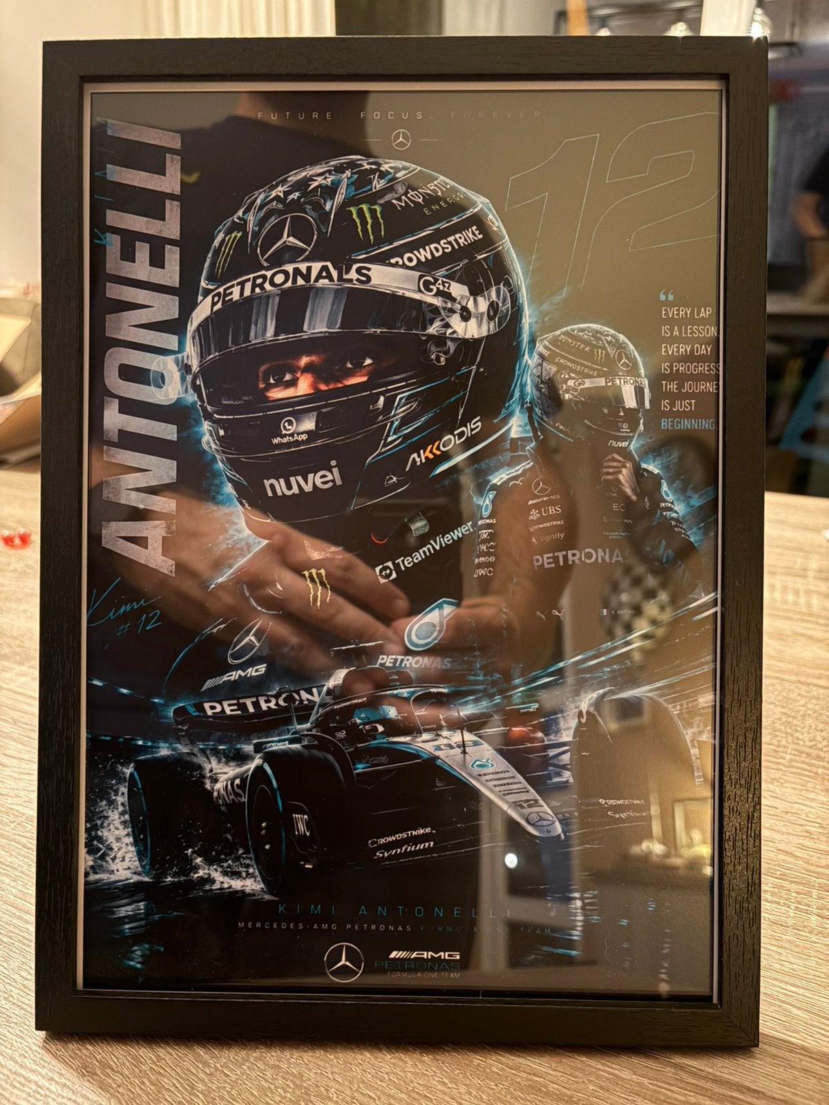 Mooie F1 Antonelli lijst A4 formaat, Nieuw, Met ophangsysteem, Zwart, Hout