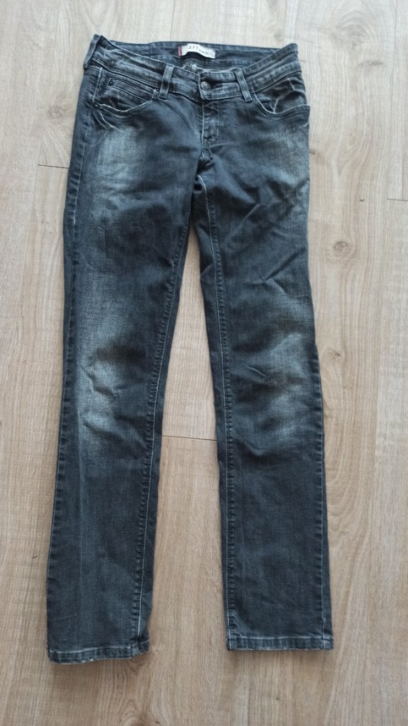 Levi's spijkerbroek, Ophalen, Zo goed als nieuw, Zwart, W27 (confectie 34) of kleiner
