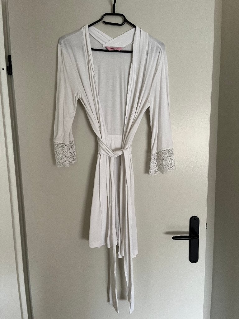 Kimono wit Hunkemöller xs/s, Hunkemöller, Ophalen of Verzenden, Zo goed als nieuw