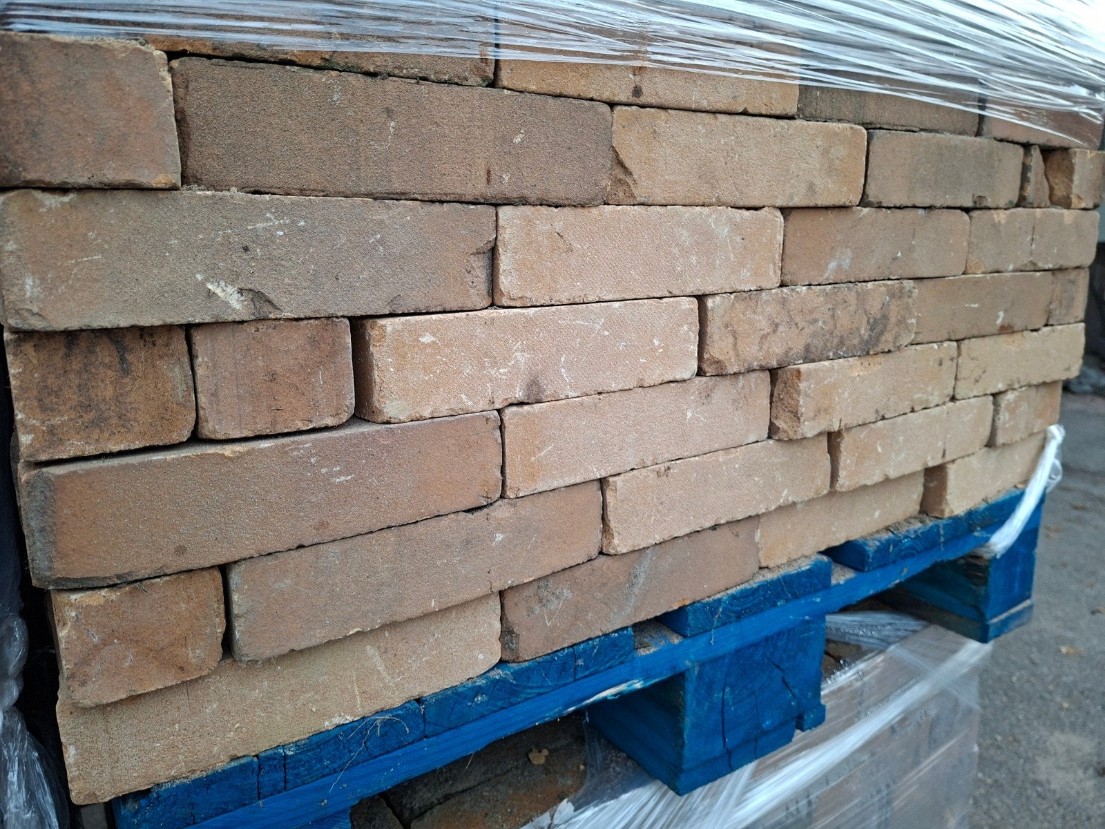 gebakken waaltjes brons/geel op pallets!, Tuin en Terras, Ophalen, Gebruikt, Keramiek, Klinkers