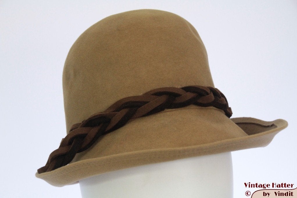 Vintage Dameshoed Vermeulen licht bruin 54 = XS, Kleding | Dames, Hoeden en Petten, 55 cm (S, 6⅞ inch) of minder, Hoed, Ophalen of Verzenden