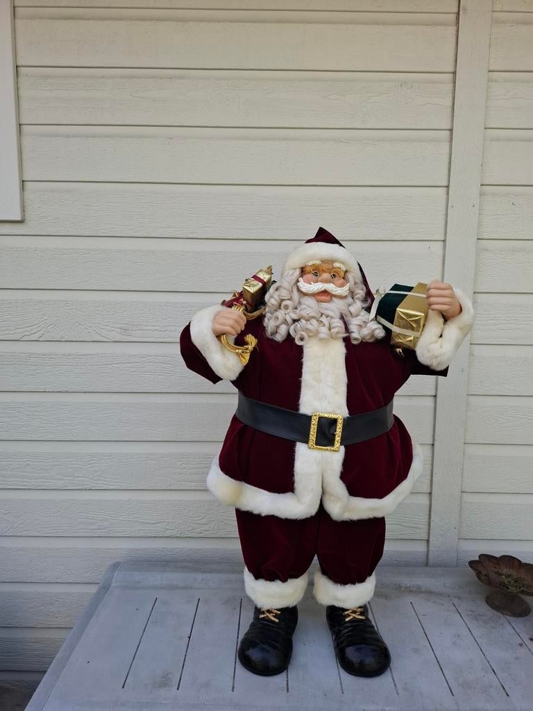 Grote kerstman, Diversen, Ophalen