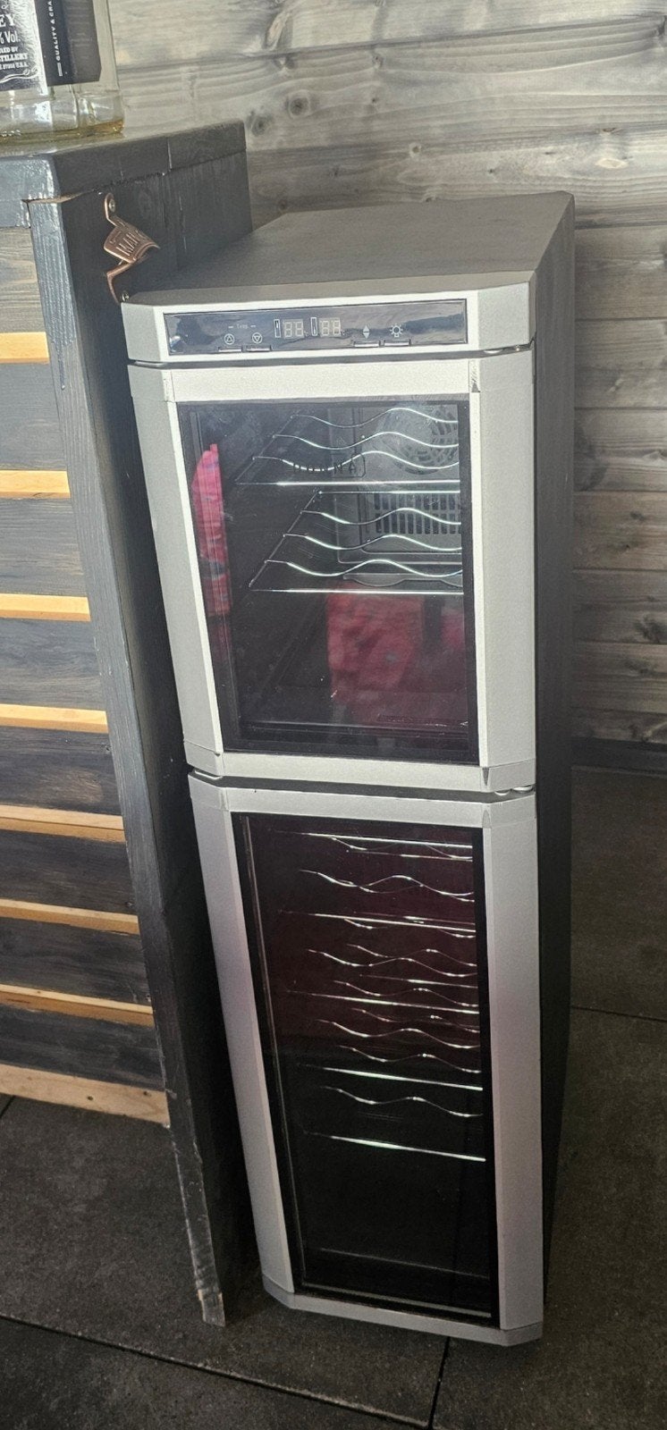 te koop wijnkoeler, Minder dan 75 liter, Ophalen, Zonder vriesvak