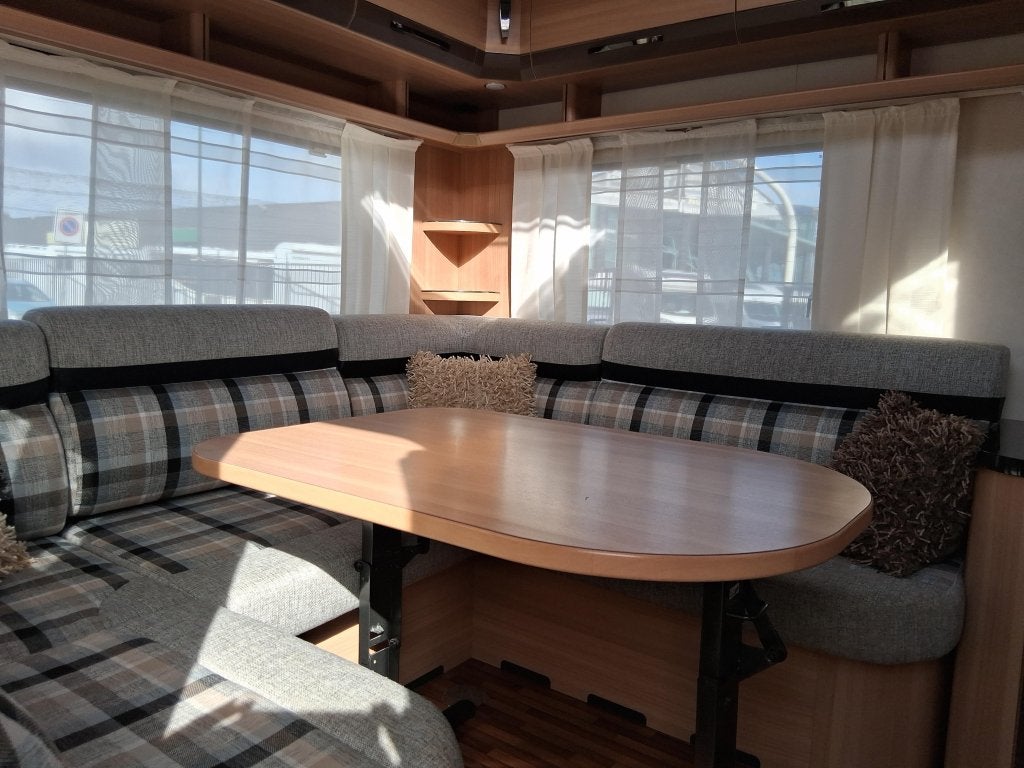 LMC Musica 520 D Fransbed, Rondzit, ((zondag open))), Caravans en Kamperen, Rondzit, Schokbreker, Bedrijf, Overige typen