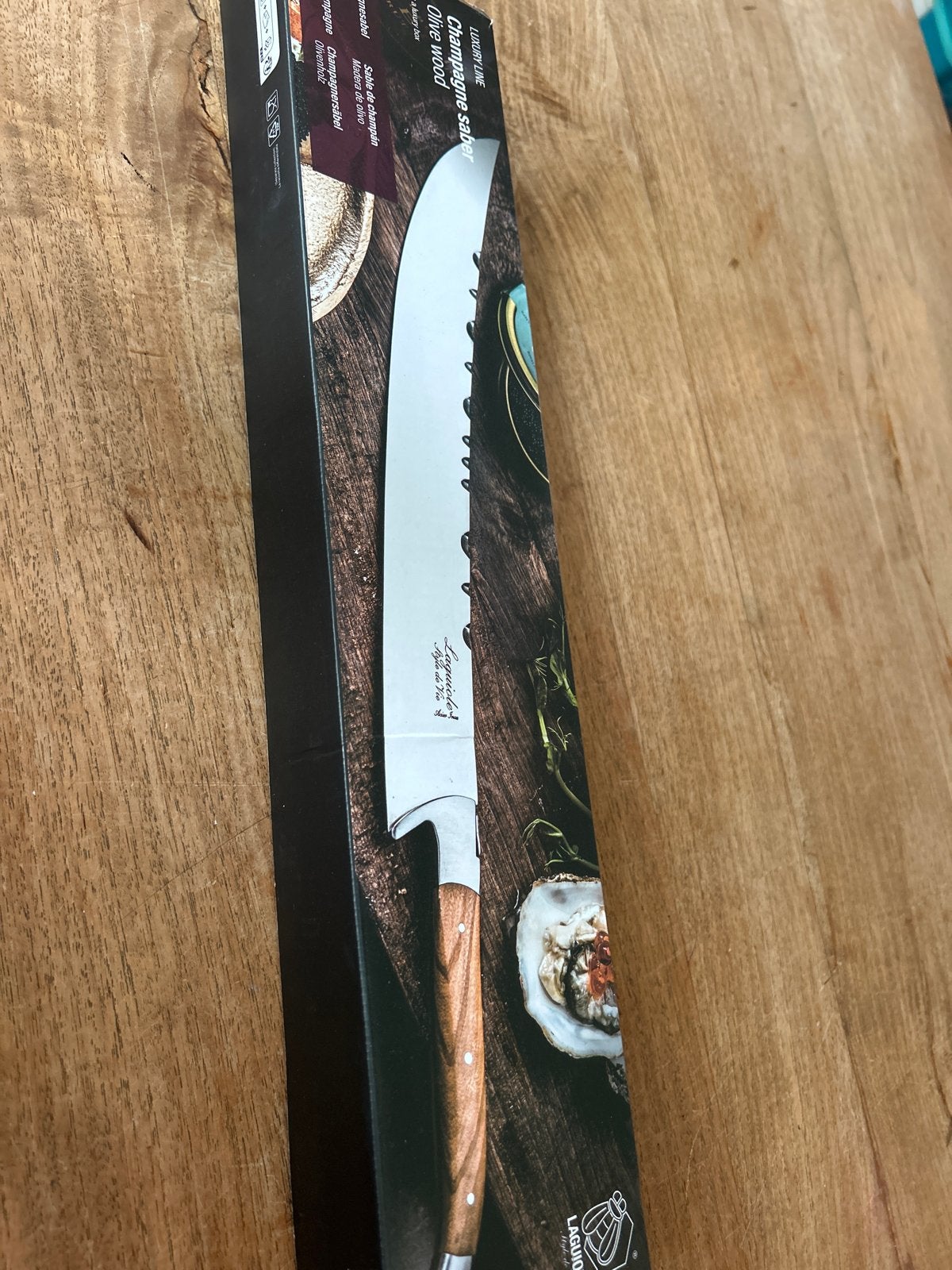 Laguiole Champagne sabel olijfhout in luxe geschenkdoos, Overige typen, Hout, Nieuw, Ophalen of Verzenden