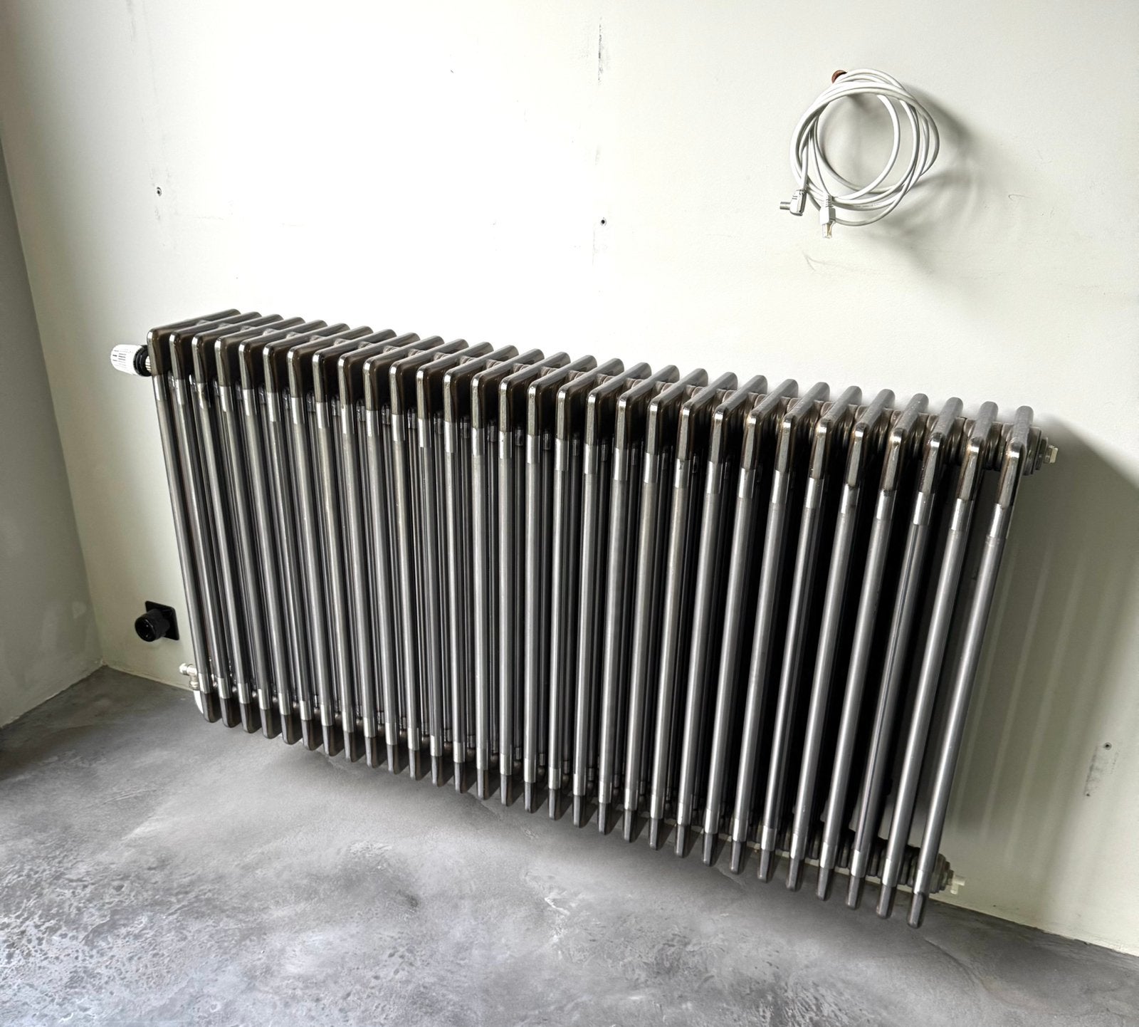 Eastbrook Imperia 8 Radiatoren Inox Gelakt Metaal, Ophalen, Radiator, 150 cm of meer, Zo goed als nieuw