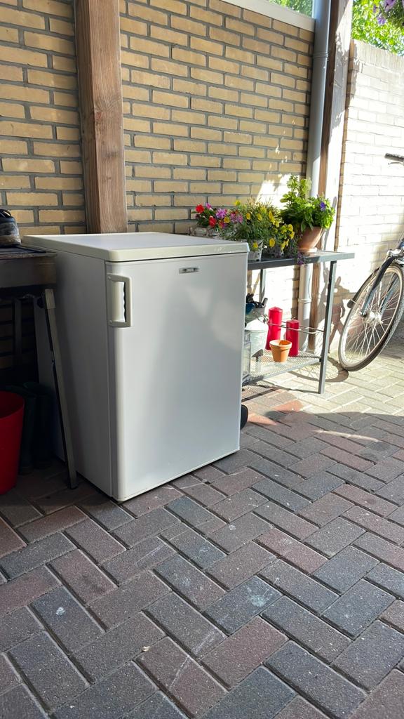 Koelkast €50,-, Witgoed en Apparatuur, Ophalen of Verzenden, Zo goed als nieuw, Minder dan 60 cm