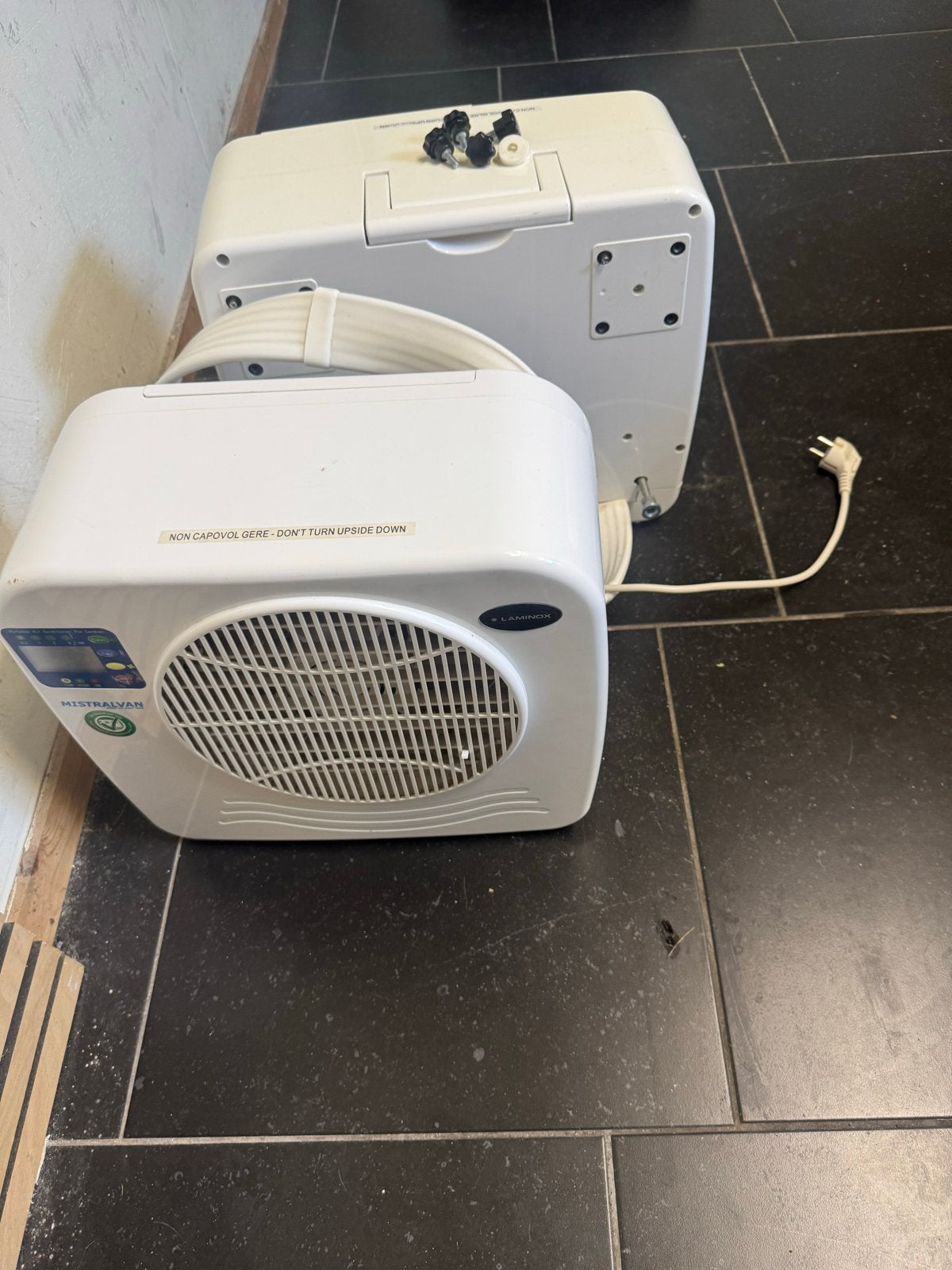 Defecte Split Airco Caravan - Koelt niet, Minder dan 60 m³, Ophalen of Verzenden, Koelen en Ontvochtigen, Niet werkend