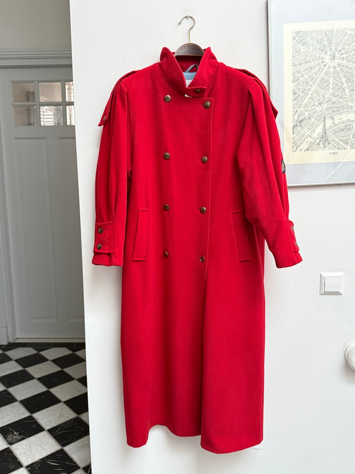Vintage jaren 80 rode wollen maxi mantel double breasted M/L, Ophalen of Verzenden, Zo goed als nieuw, Maat 42/44 (L), Rood