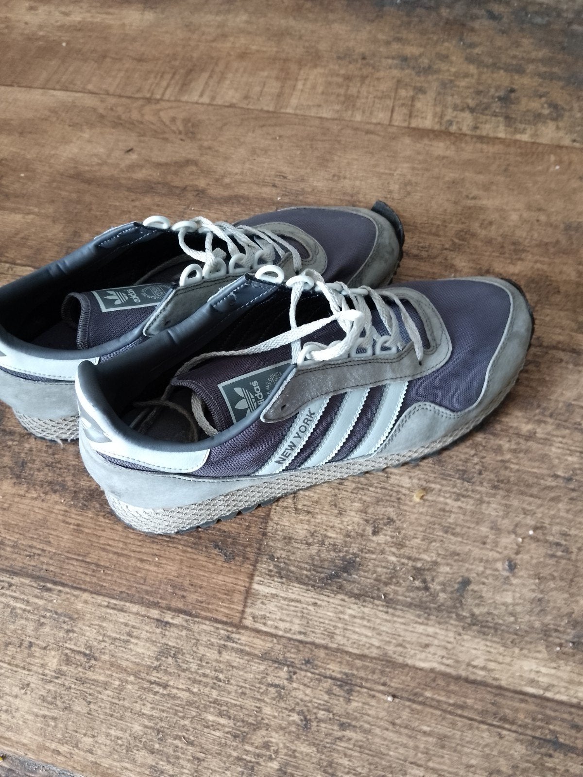 Vintage Adidas " New York ", Sport en Fitness, Loopsport en Atletiek, Ophalen of Verzenden, Hardloopschoenen, Adidas