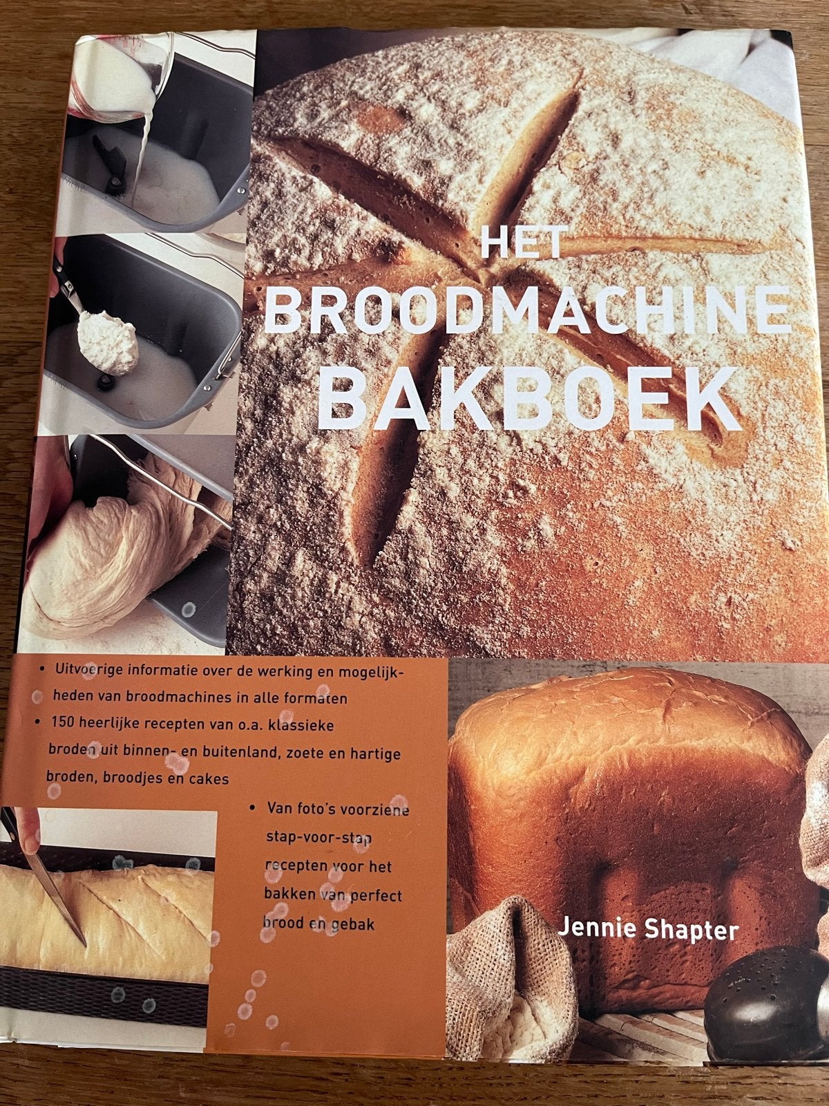 Het Broodmachine Bakboek - Meer dan 150 recepten, Boeken, Ophalen of Verzenden, Zo goed als nieuw, Overige gebieden, Overige typen