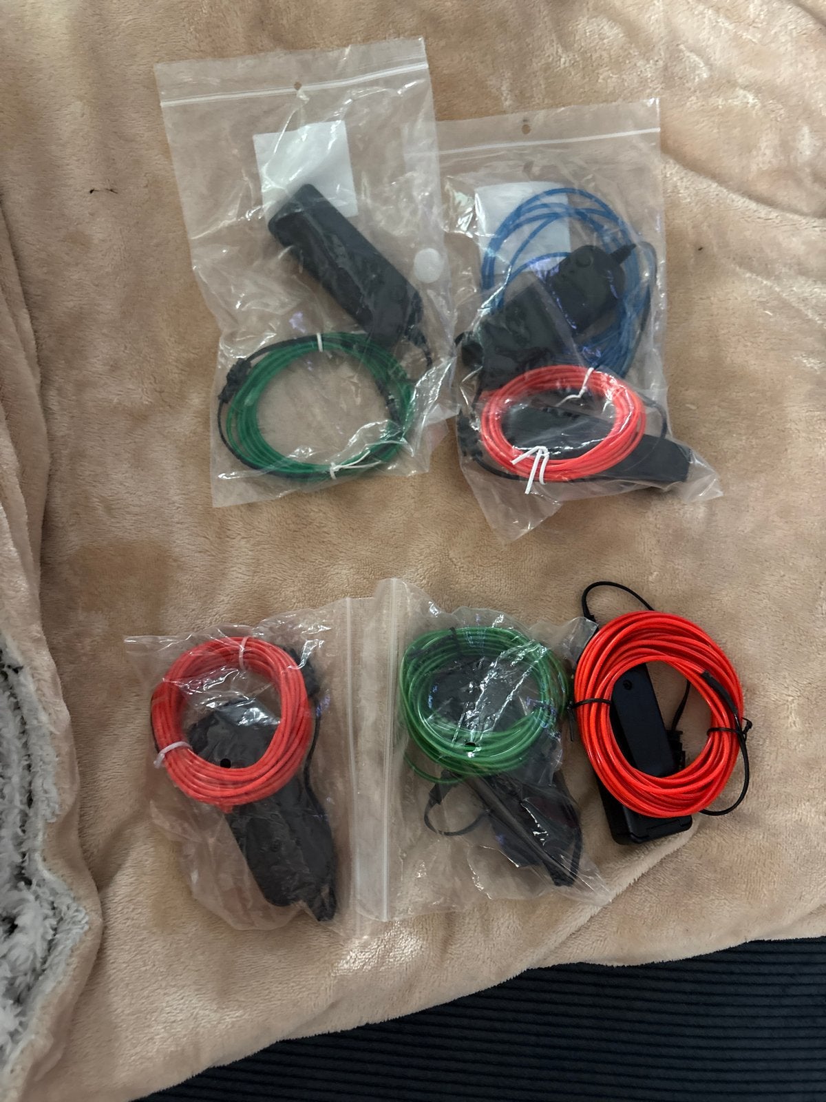 EL Wire Lichtkabels op AA Batterijen - Diverse Lengtes en Kl, Overige merken, Meerkleurig, Ophalen of Verzenden, Zo goed als nieuw
