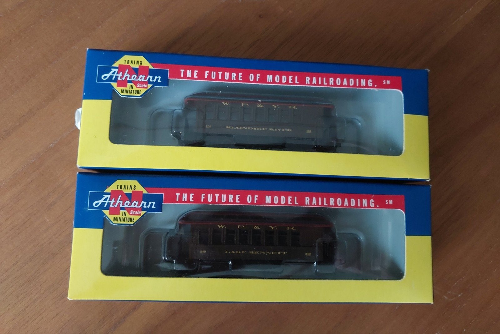Athearn 99163 en 99164 White Pass and Yukon Route, Hobby en Vrije tijd, Ophalen of Verzenden, Gelijkstroom, Wagon, Overige merken