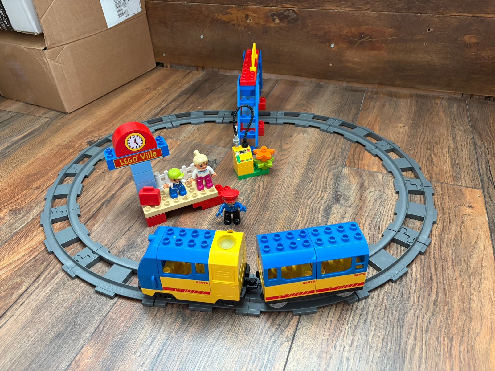 Duplo 5608 Trein startset met gereviseerde locomotief, Ophalen, Inclusief minifiguren, Gebruikt, Overige thema's