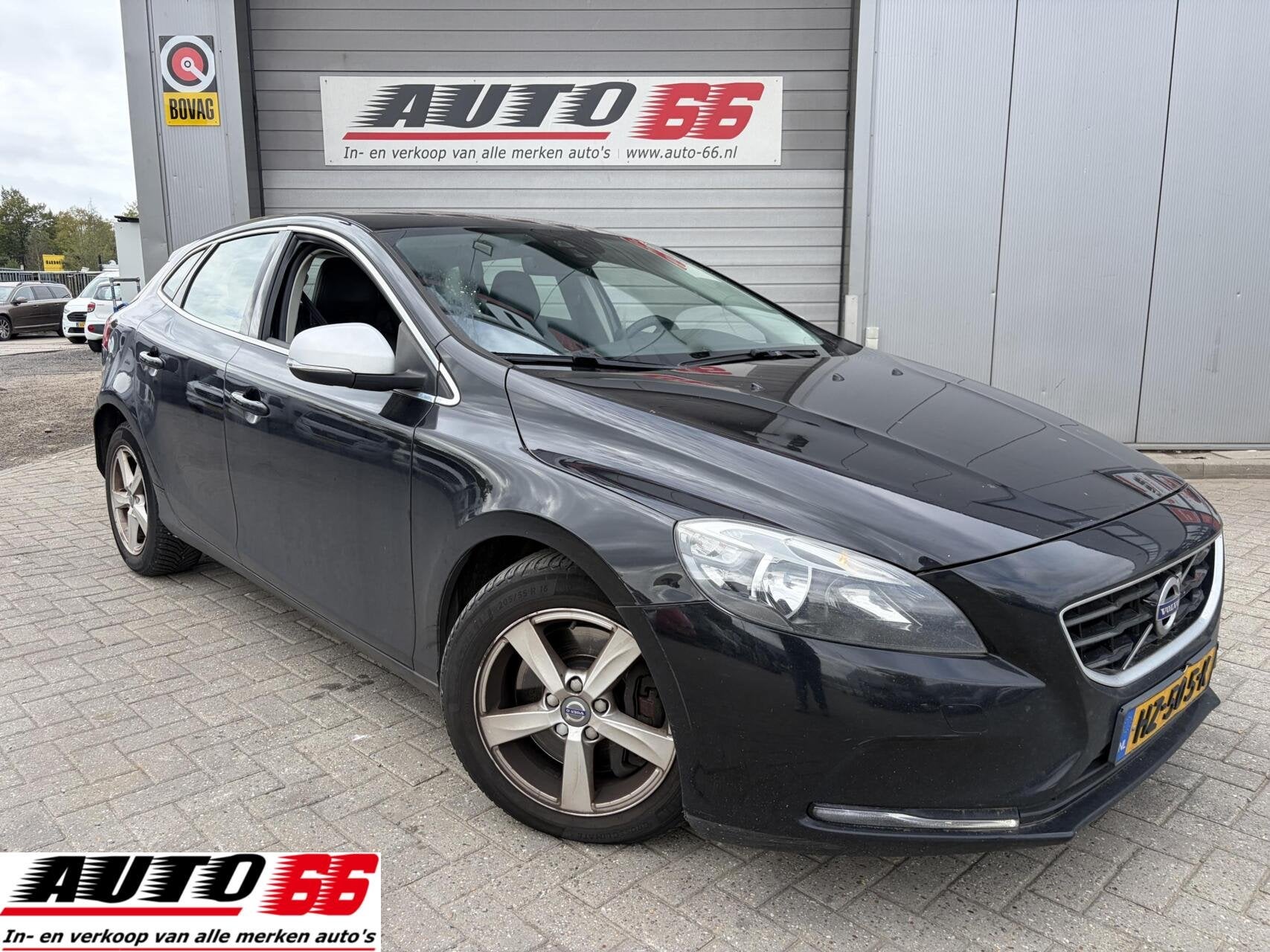 Volvo V40 2.0 D2 Kinetic, Auto's, Gebruikt, 4 cilinders, Bedrijf, Diesel