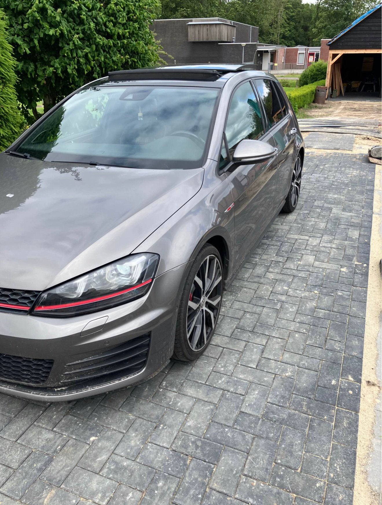 Volkswagen Golf 2.0 TSI GTI Performance, Zwart, 4 cilinders, 1984 cc, 1324 kg