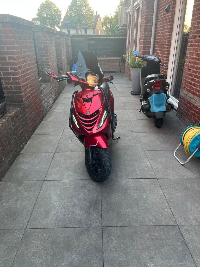 Piaggio Zip MET WOK, Fietsen en Brommers, Scooters | Piaggio, Ophalen, Maximaal 45 km/u, Zip, Nieuw
