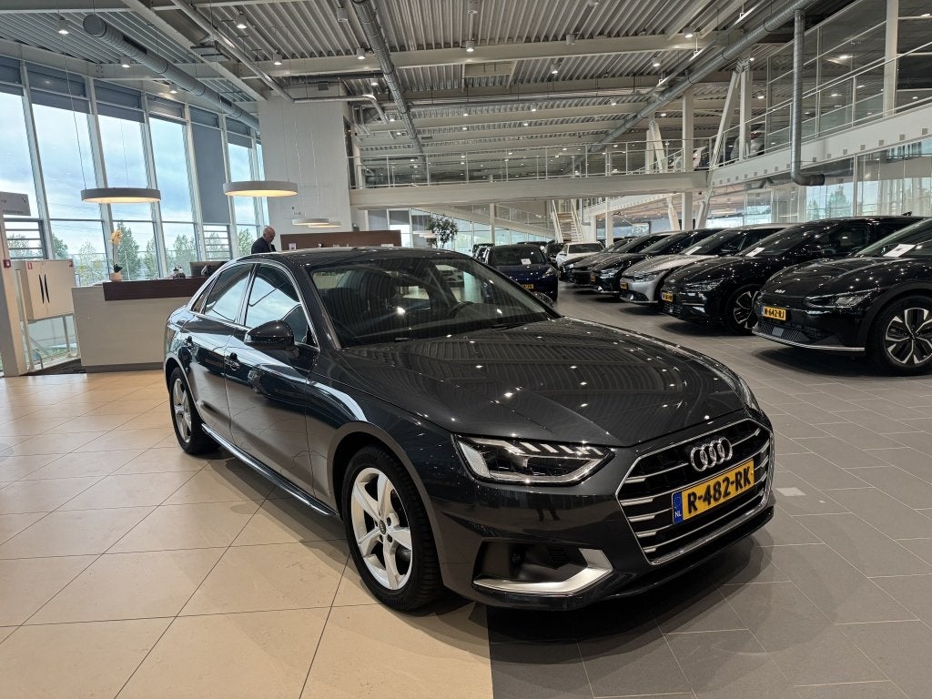 Audi A4 Limousine 35 TFSI Adv Edition, Automaat, Gebruikt, Euro 6, 4 cilinders