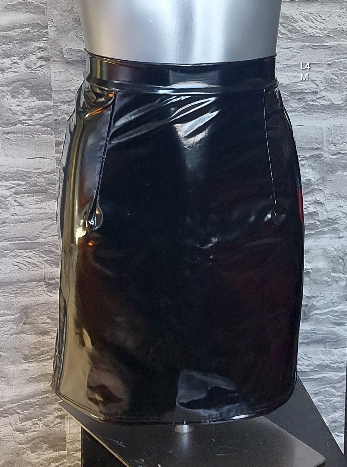 Kinky Zwarte lakleren rok - Maat M, Maat 38/40 (M), Zwart, Ophalen of Verzenden, Onbekend